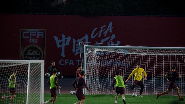 开云体育APP下载-【观察】训练OR比赛，怎么就成了国足难题？