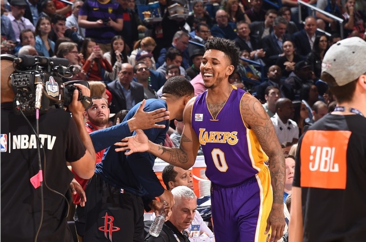 开云-尼克·杨：如果在现在这个时代打球 我就是安东尼·爱德华兹